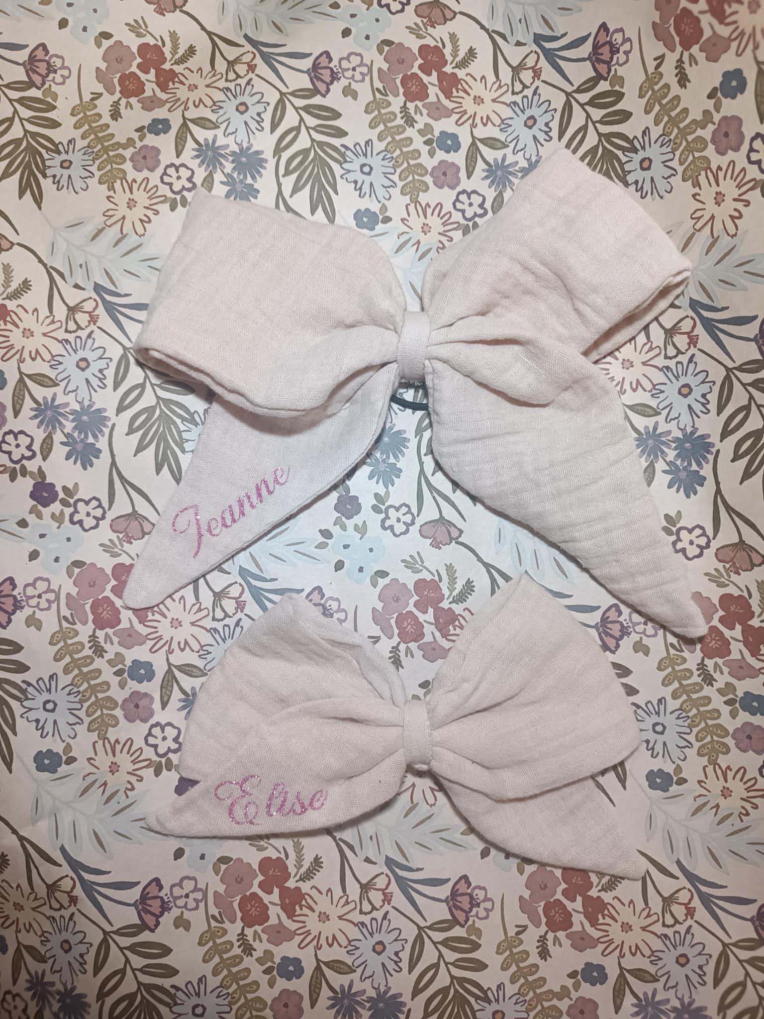 Noeuds de cheveux enfant