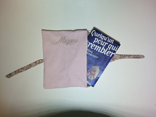 Pochette pour livre de poche